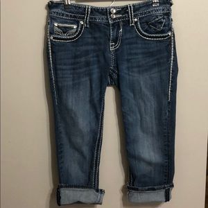 Vigoss dark-wash capris